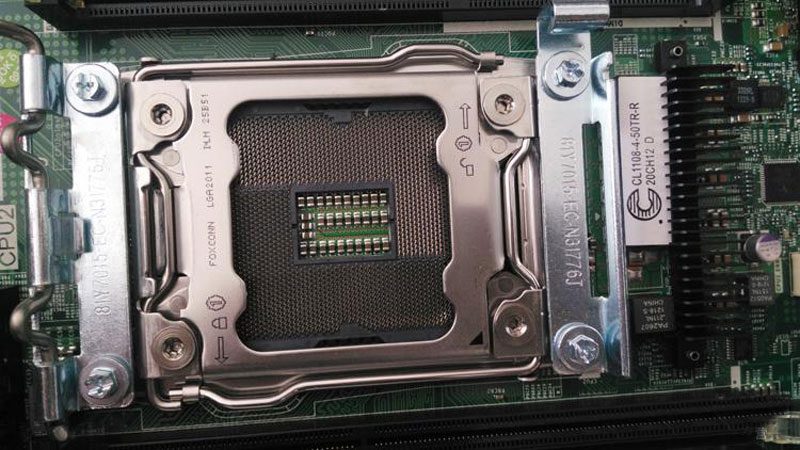 may-chu-server-ibm-x3650-m4-e5-26xx-2660-2670-8.jpg