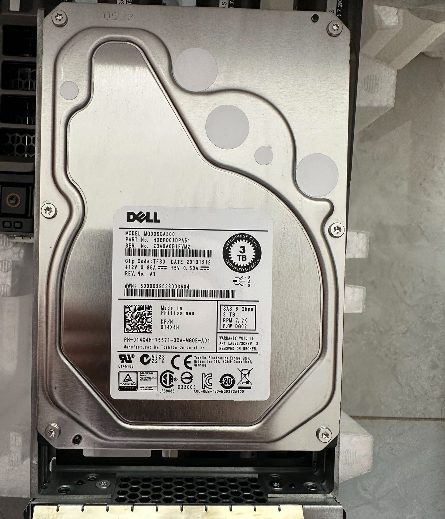o cung hdd dell 3tb toshiba mg03sca300 7200 rpm 64mb cache sas 6gb s 01 o cung hdd dell 3tb toshiba mg03sca300 7200 rpm 64mb cache sas 6gb s 01