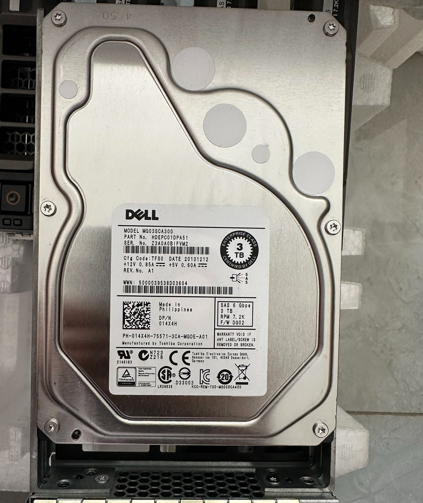 o cung hdd dell 3tb toshiba mg03sca300 7200 rpm 64mb cache sas 6gb s 02 o cung hdd dell 3tb toshiba mg03sca300 7200 rpm 64mb cache sas 6gb s 02