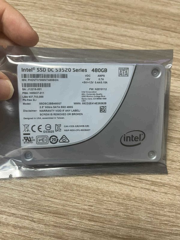 o-cung-ssd-intel-dc-s3520-480gb-nand-mlc-2-5-inch-sata-6gb.jpg