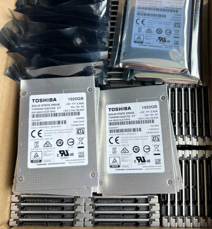 o-cung-ssd-toshiba-enterprise-1-92-tb-nand-mlc-2-5-inch-sata-6gb-thnsn81q92cse-2.jpg