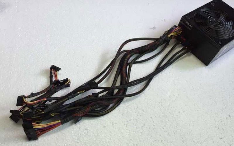 psu-antec-earthwatts-ea-750w-2.jpg