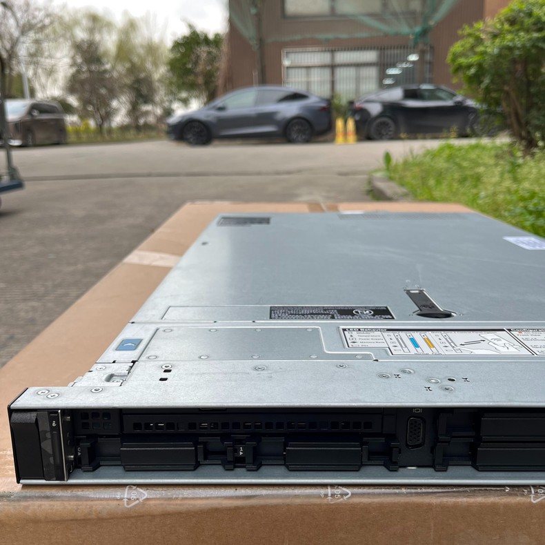 3may chu server dell poweredge r640 00 3may chu server dell poweredge r640 00