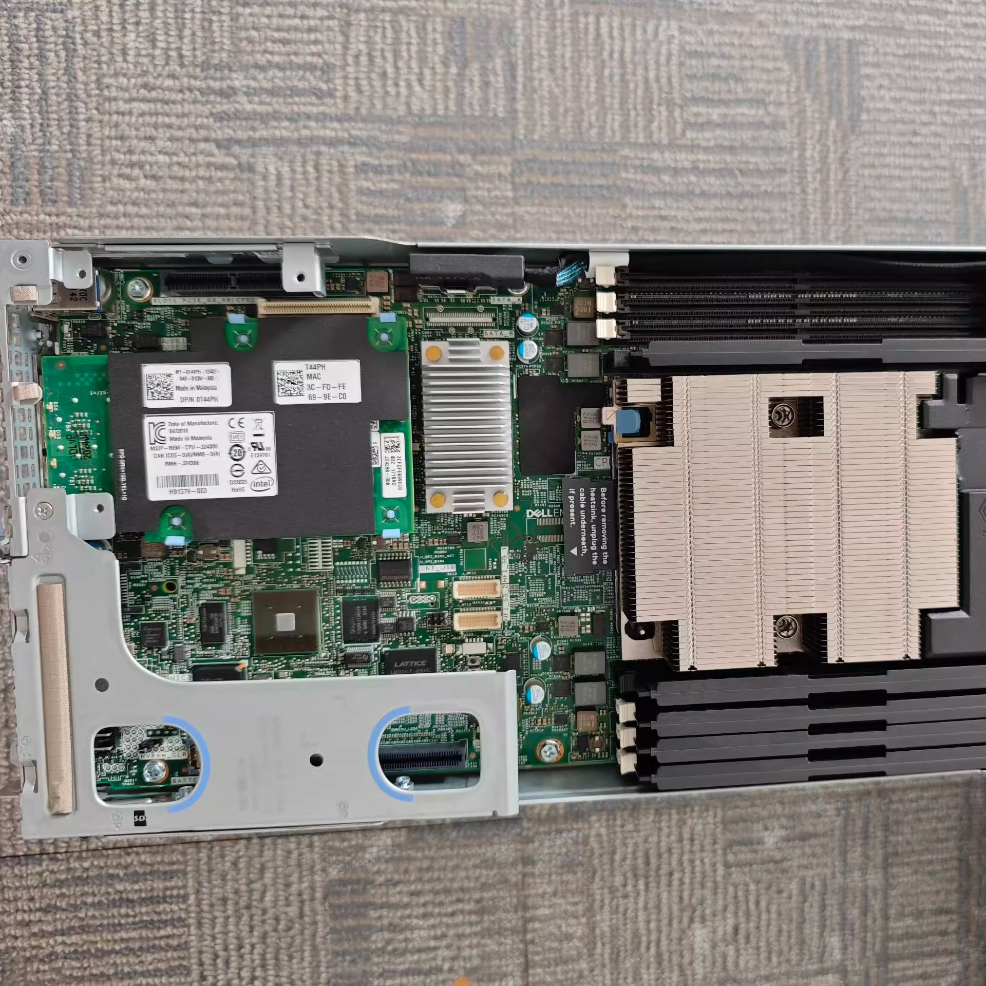 may chu server dell poweredge c6420 08 may chu server dell poweredge c6420 08