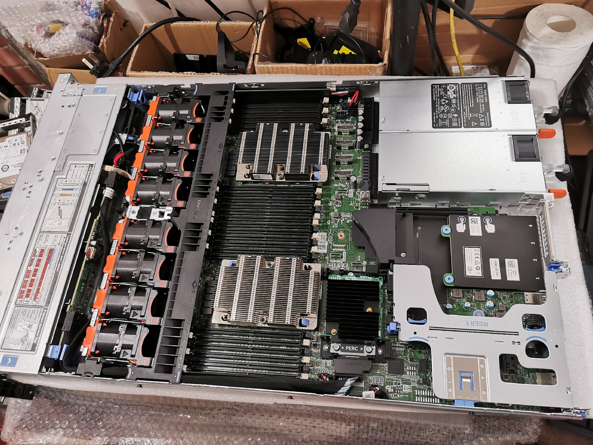 may chu server dell poweredge r640 04 may chu server dell poweredge r640 04