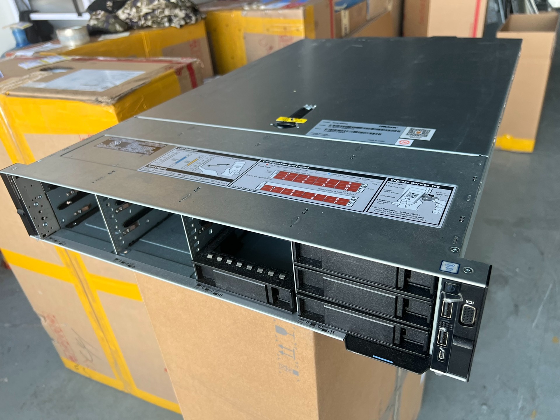 may chu server dell poweredge r740 r740xd 04 may chu server dell poweredge r740 r740xd 04