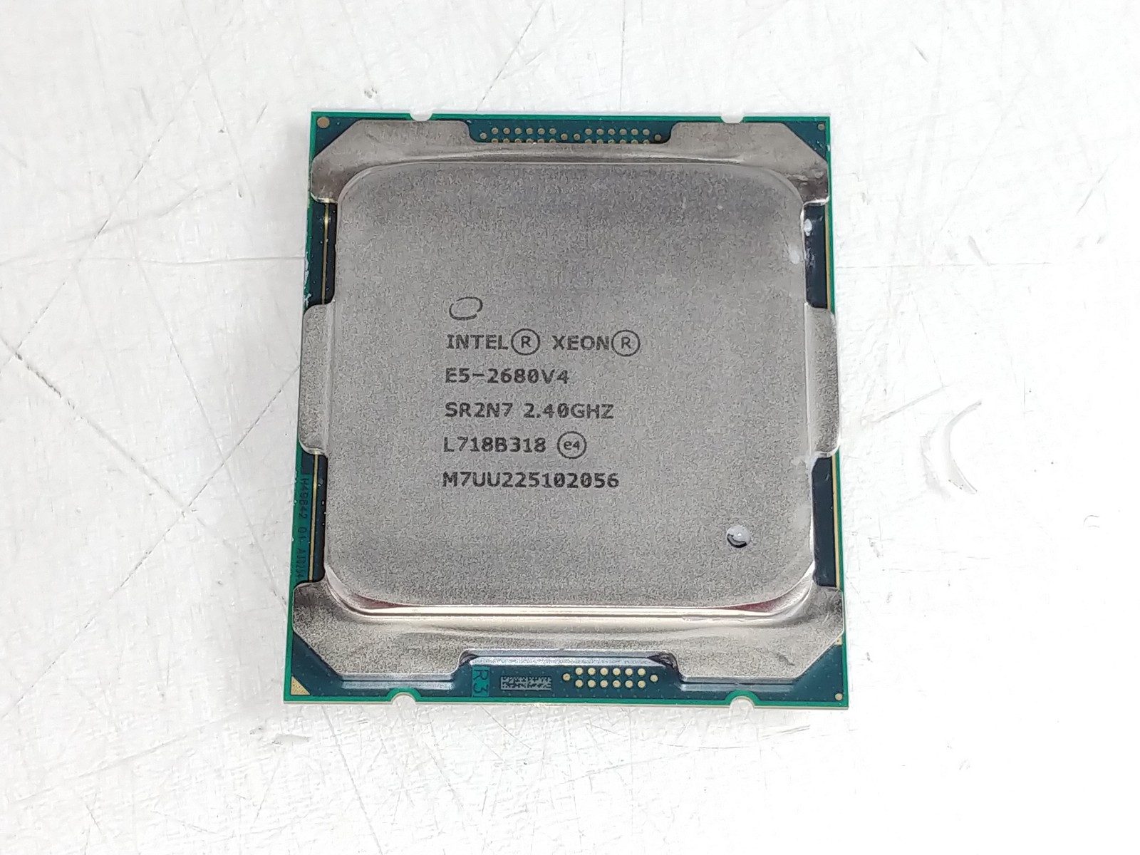 cpu intel xeon e5 2680 v4 2 4ghz 3 3ghz 14 nhan 28 luong lga 2011 3 01 cpu intel xeon e5 2680 v4 2 4ghz 3 3ghz 14 nhan 28 luong lga 2011 3 01