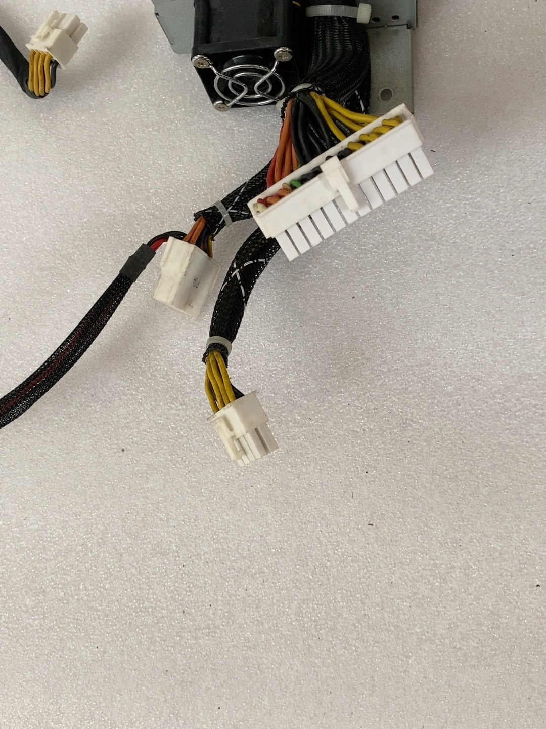 dell 0h410j 480 watt power supply for server dell r410 r510 03 dell 0h410j 480 watt power supply for server dell r410 r510 03