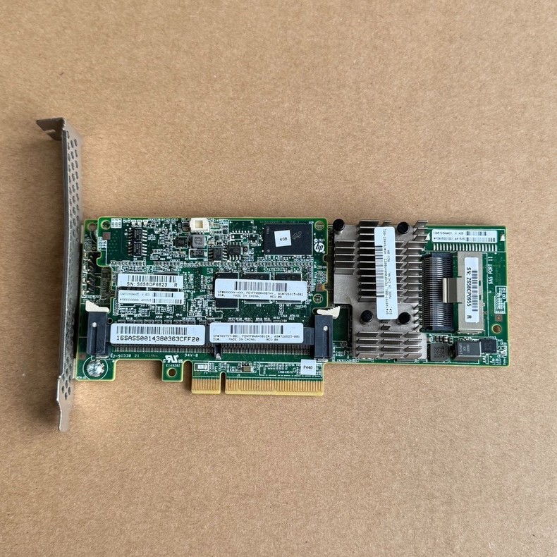 hp smart array p440 4gb fbwc 12gb 1 port int sas 01 hp smart array p440 4gb fbwc 12gb 1 port int sas 01
