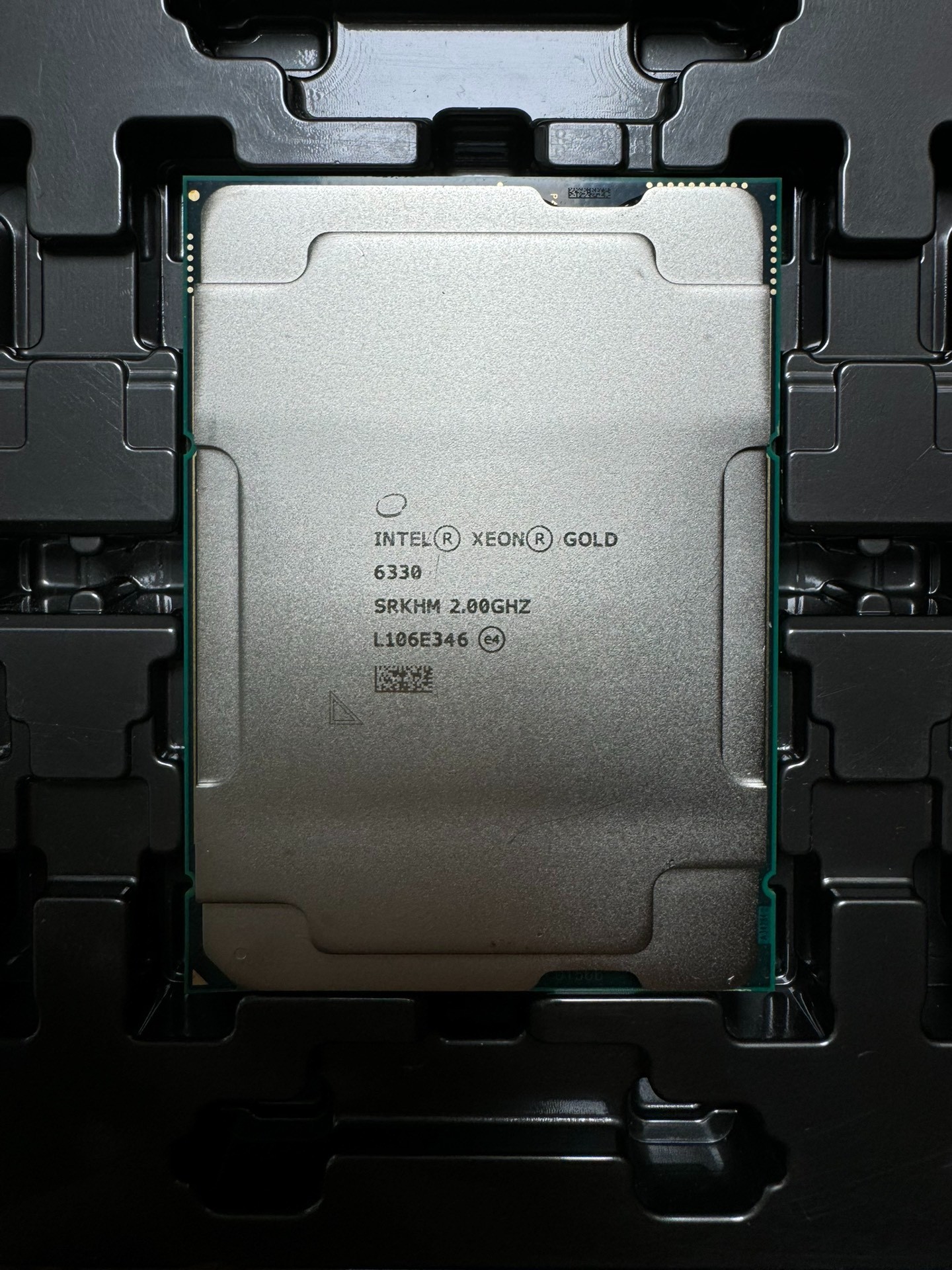 cpu intel xeon gold 6330 28c 56t 2 00 ghz 42m cache 02