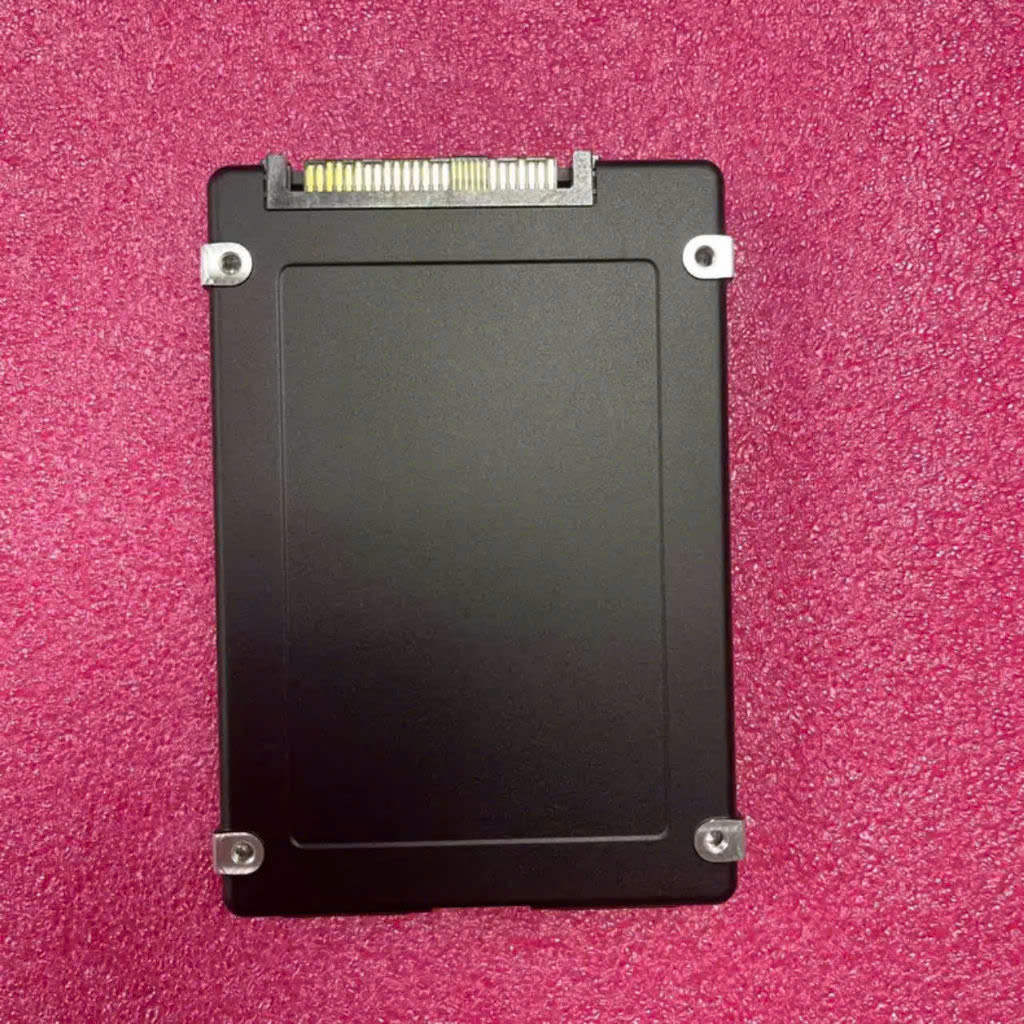 dell 0mnmv 1 6tb nvme ssd mix use u 2 gen4 03 dell 0mnmv 1 6tb nvme ssd mix use u 2 gen4 03