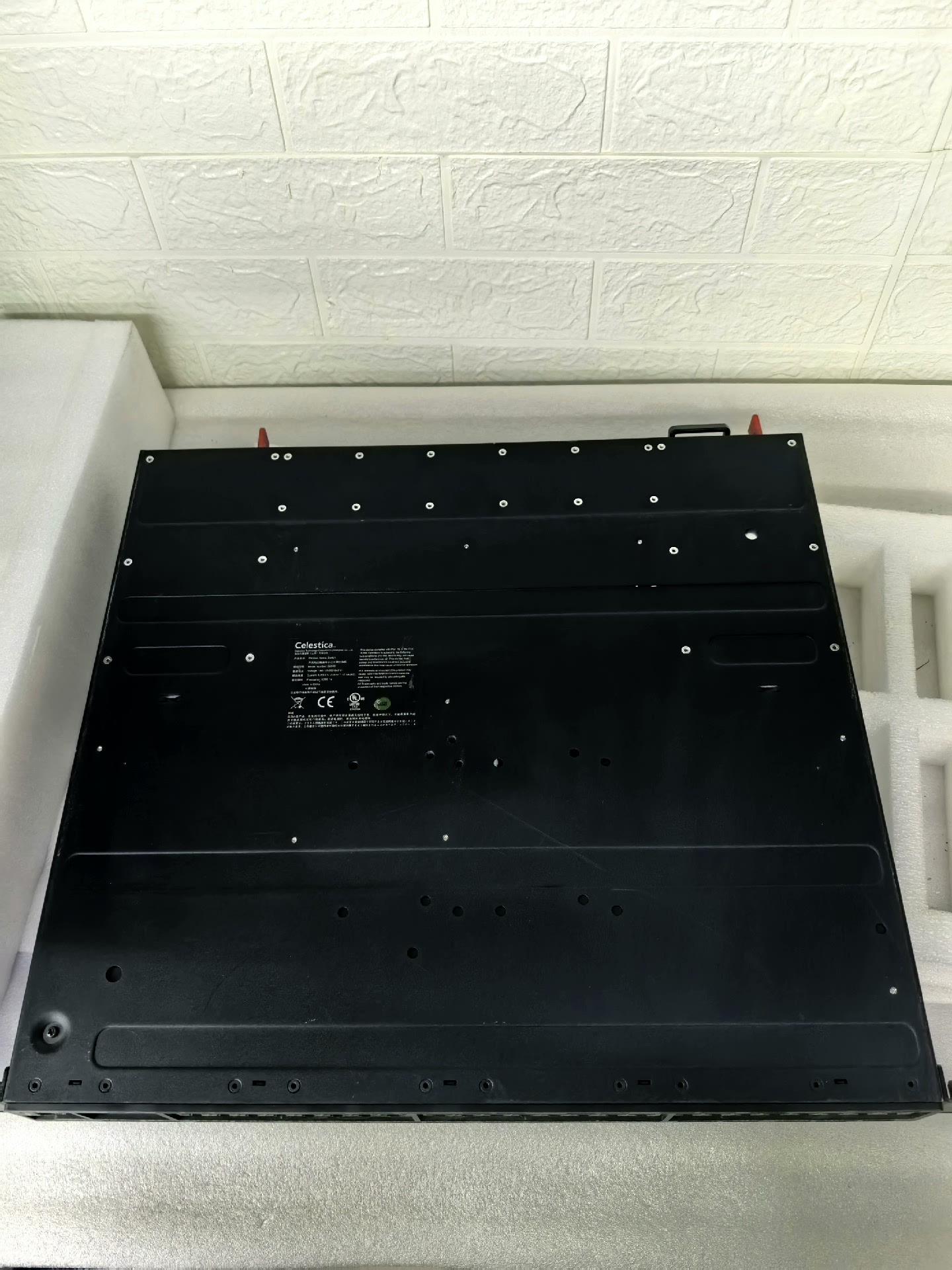 switch celestica redstone d2030 48 port 10gb rj45 4 port 40gb qsfp 07