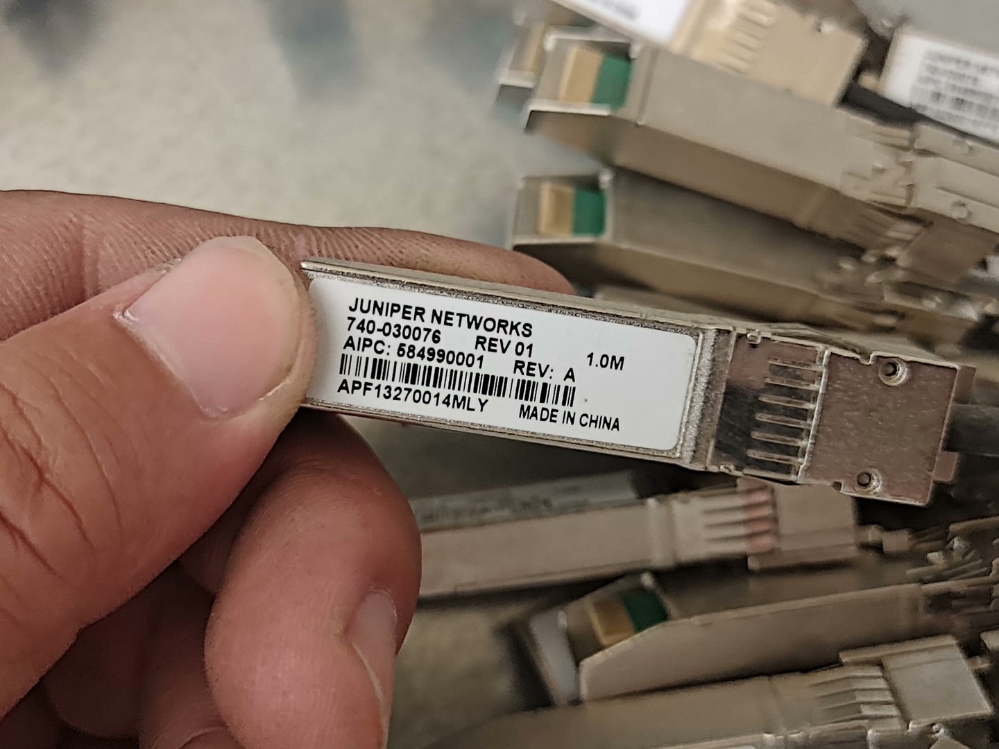 cap quang juniper 40g qfx qsfp dac 740 038623 02 cap quang juniper 40g qfx qsfp dac 740 038623 02