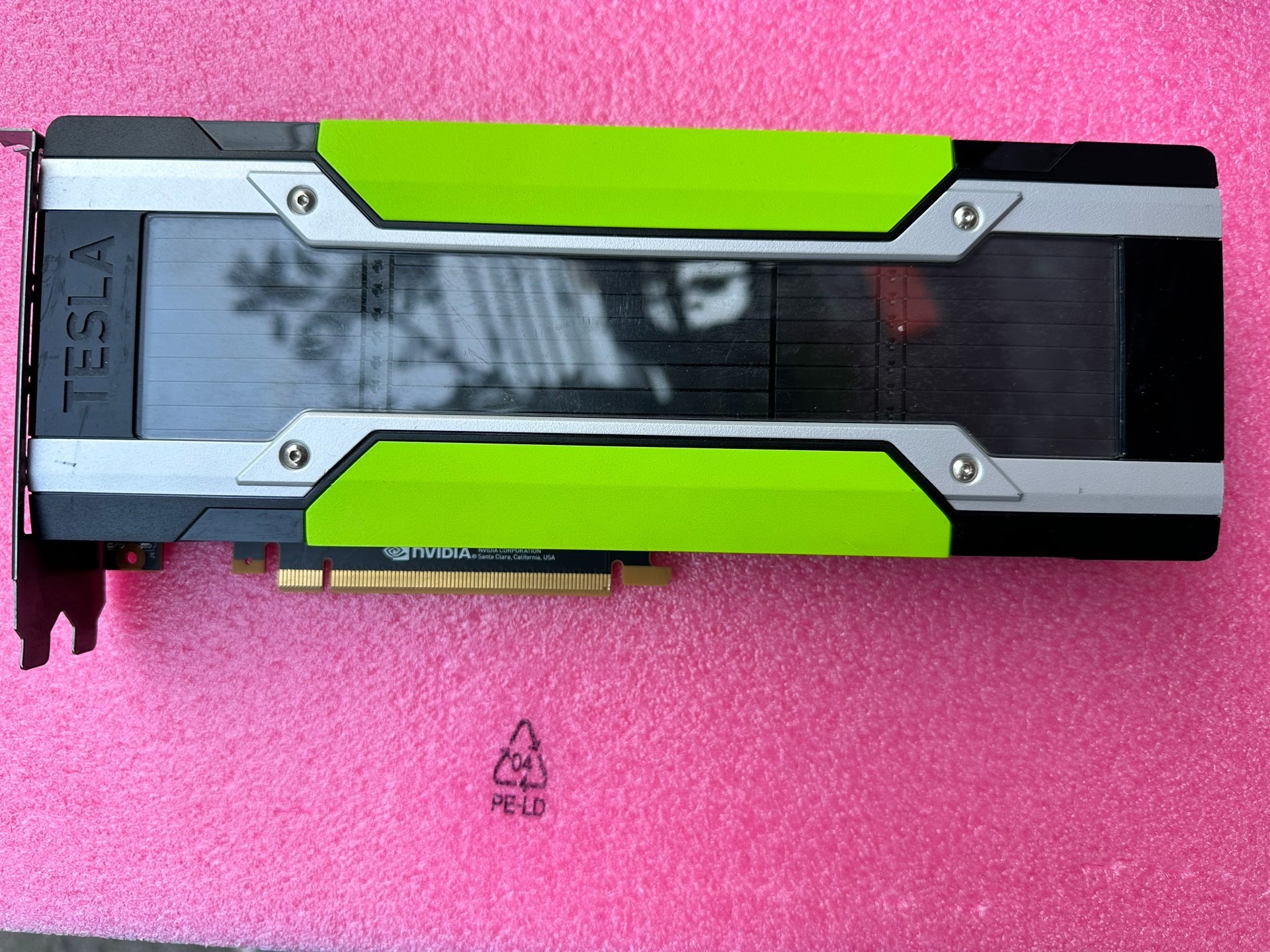 card gpu nvidia tesla p100 16gb cowos hbm2 01 card gpu nvidia tesla p100 16gb cowos hbm2 01