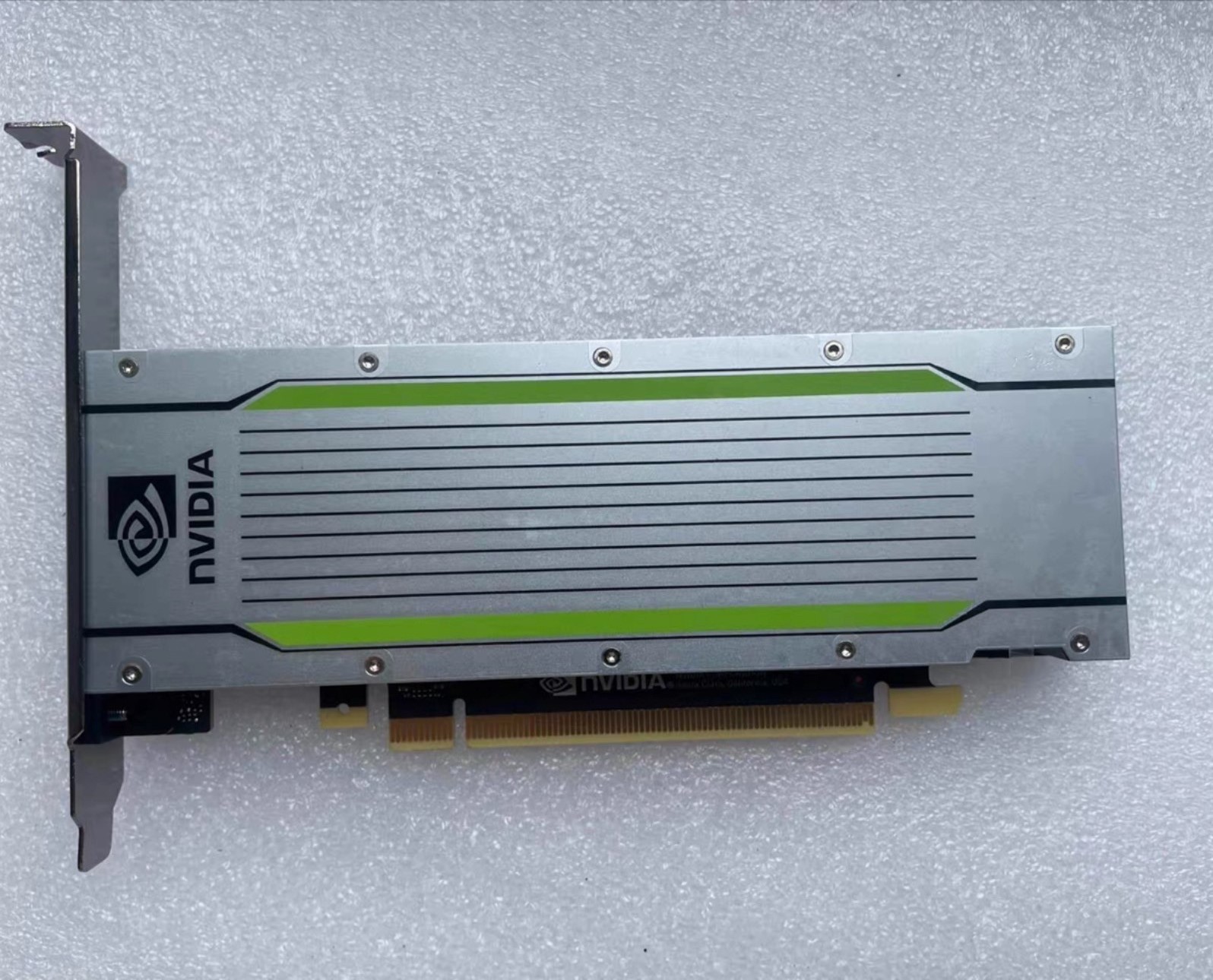 card man hinh gpu nvidia tesla t4 16gb gddr6 01 card man hinh gpu nvidia tesla t4 16gb gddr6 01
