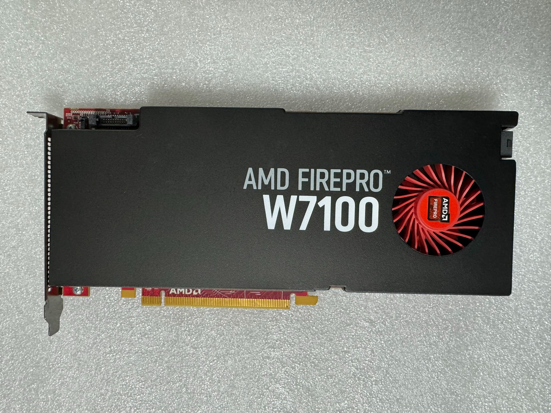 vga amd firepro w7100 8gb gddr5 01