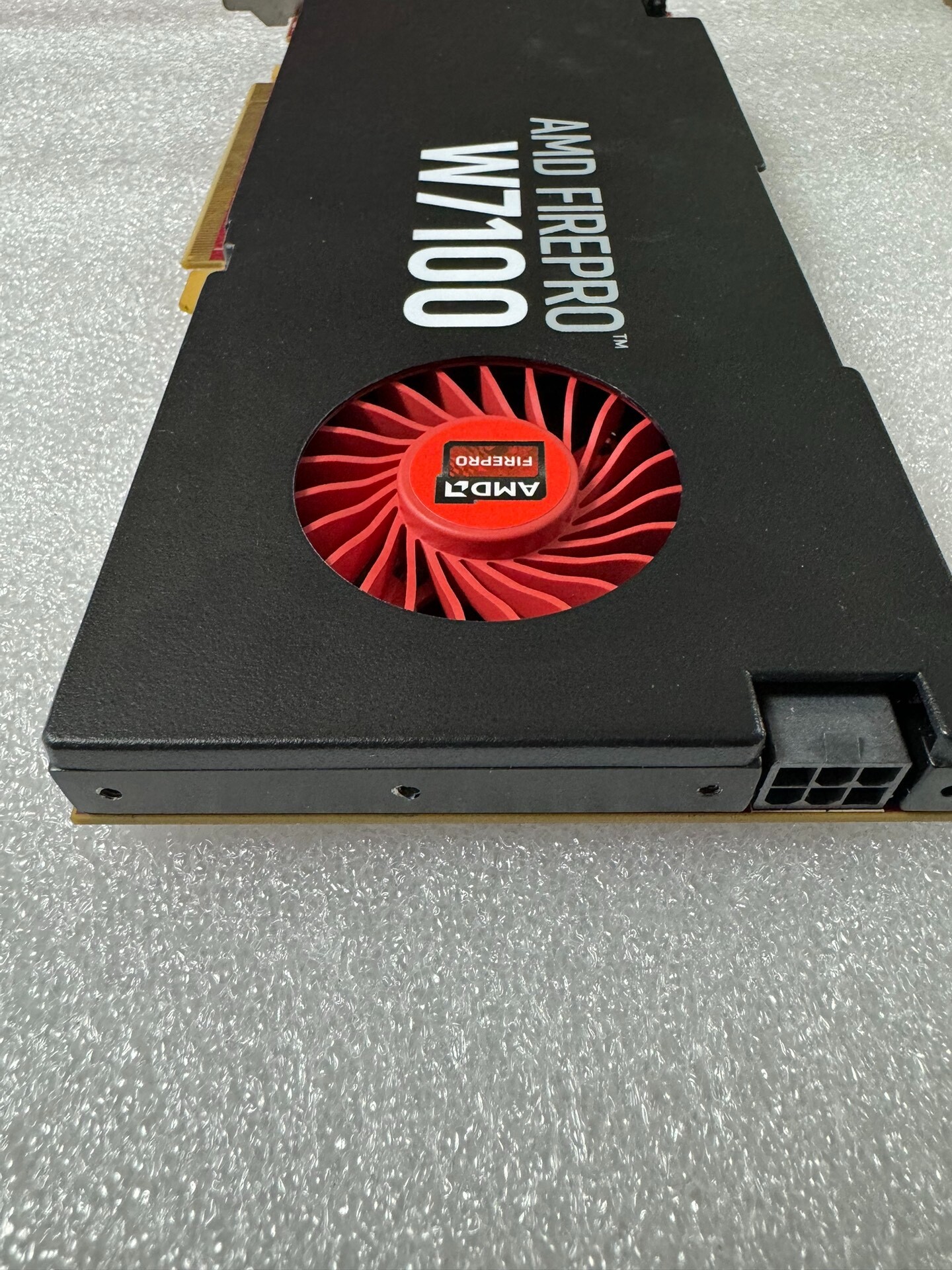 vga amd firepro w7100 8gb gddr5 02