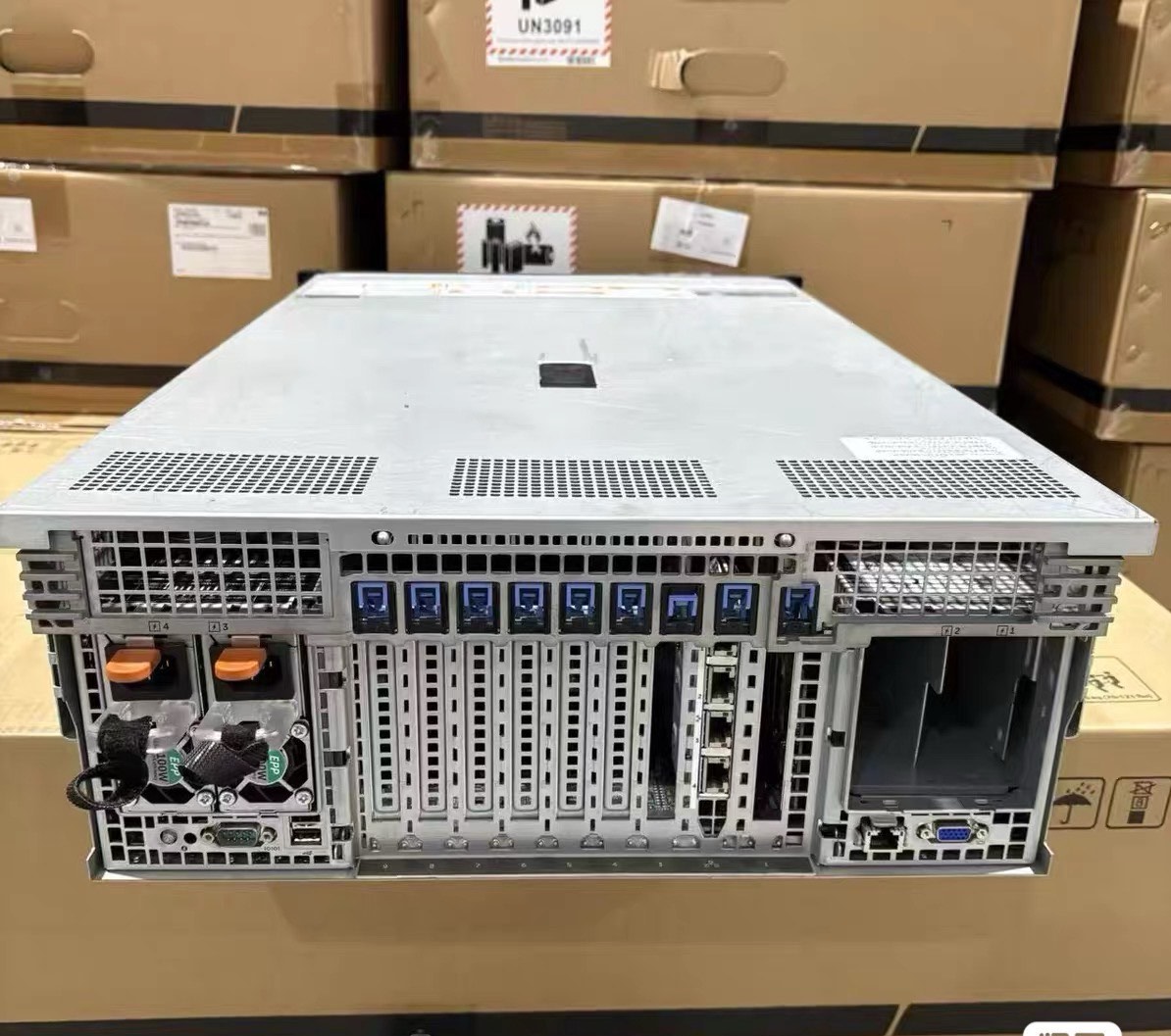 may chu dell poweredge r930 4cpu 98 loi 176 luong 02
