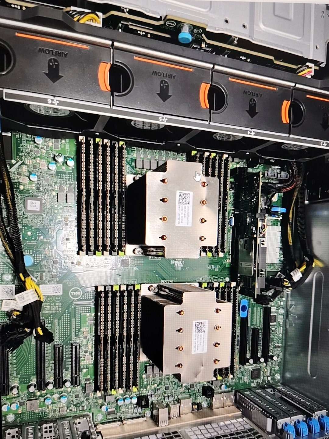 may chu server dell poweredge t630 lff 8 x 3 5in 7 may chu server dell poweredge t630 lff 8 x 3 5in 7